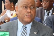 海地总理因呼吸不适入院后再次状态不稳